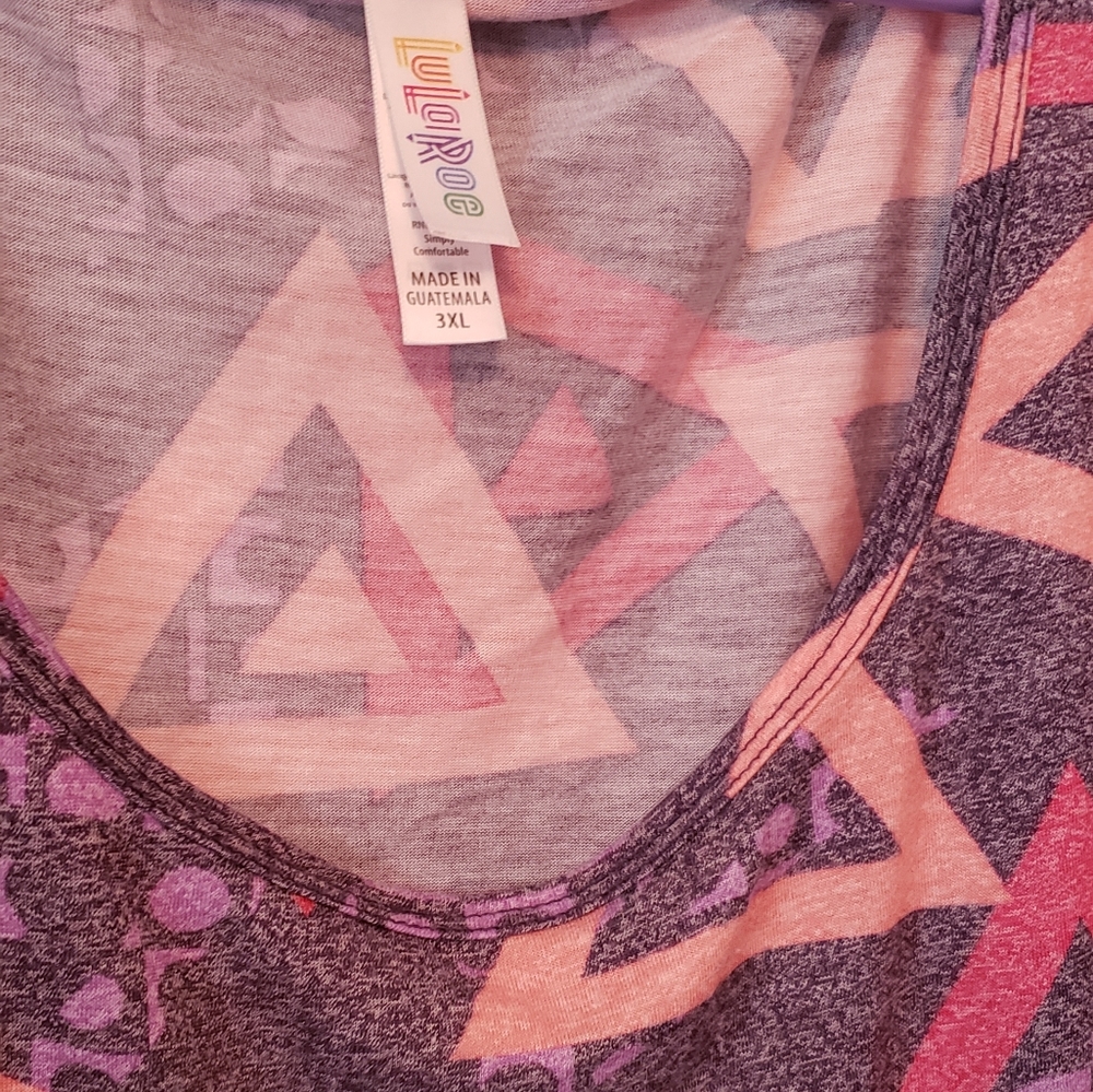 Geometric Classic Tee - Picture 3 of 3